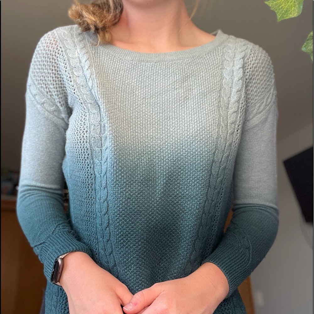 american eagle women’s sweater